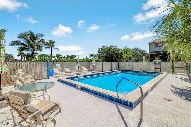 13532 Siesta Pines Ct Unit 5, Fort Myers, FL 33908 - community pool featuring a patio