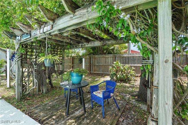 4011 Coconut Cir S, Naples, FL 34104 - view of yard
