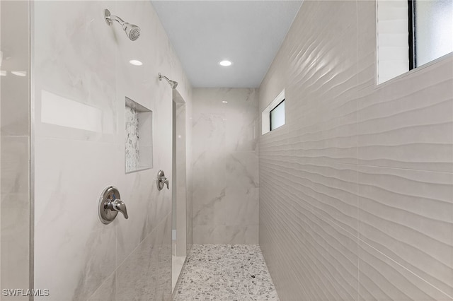 2510 SW 17th Ave, Cape Coral, FL 33914 - full bathroom featuring a tile shower and recessed lighting