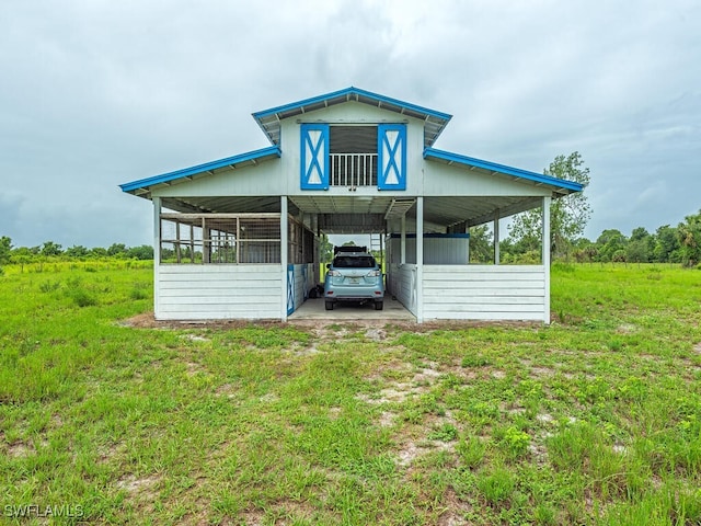 21950 N River Rd, Alva, FL 33920 - view of front of house featuring driveway