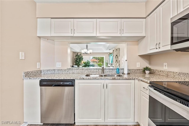 529 Mardel Dr Unit 304, Naples, FL 34104 - photo 2