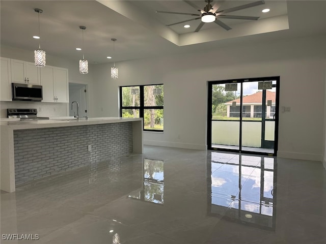 2520 74th St W, Lehigh Acres, FL 33971
