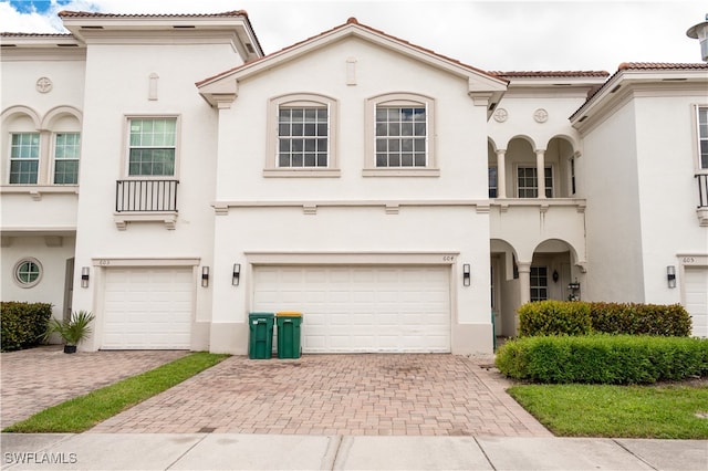 7029 Ambrosia Ln Unit 604, Naples, FL 34119 - photo 2
