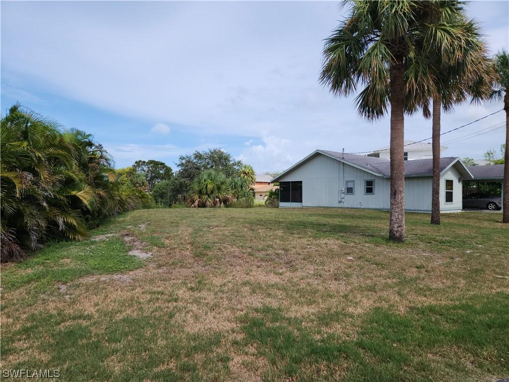 873 8th Ct E, Naples, FL 34108 - photo 1