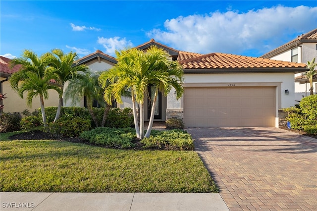 1606 Santiago Cir, Naples, FL 34113 - photo 2