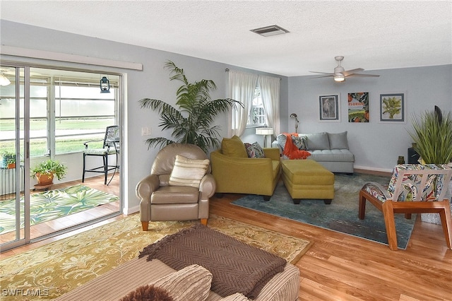 6952 Edgewater Cir, Fort Myers, FL 33919 - photo 4