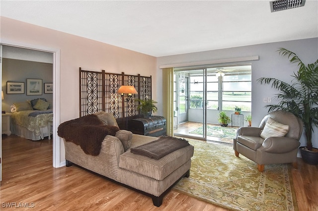 6952 Edgewater Cir, Fort Myers, FL 33919 - photo 3