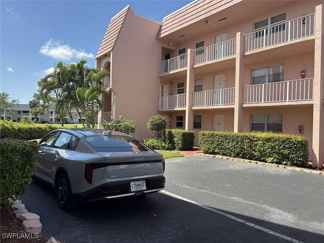 180 Turtle Lake Ct Unit 101, Naples, FL 34105 - photo 2