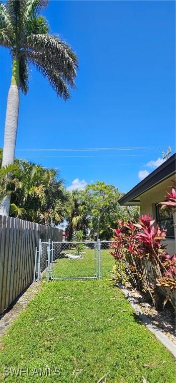 237 SW 48th Ter, Cape Coral, FL 33914 - photo 49