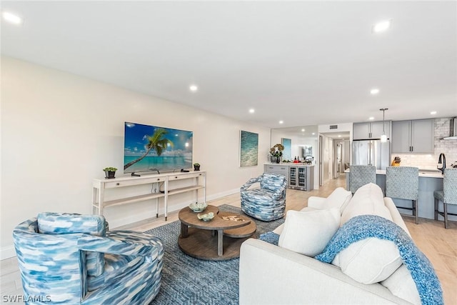 2850 Gulf Shore Blvd N Unit 102, Naples, FL 34103 - photo 5