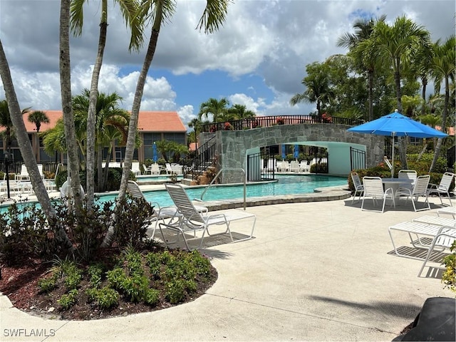 6820 Beach Resort Dr Unit 11, Naples, FL 34114 - photo 3