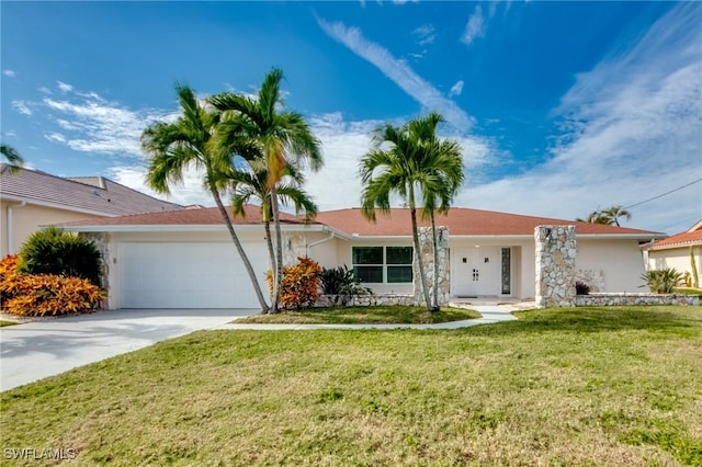 1006 Dolphin Dr, Cape Coral, FL 33904 - photo 1