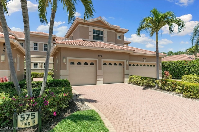 575 El Camino Real Unit 6-102, Naples, FL 34119 - photo 1