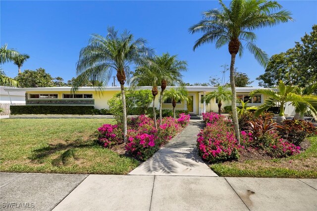 1331 Almeria Ave, Fort Myers, FL 33901 - photo 1