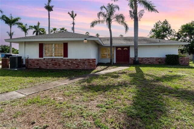3778 Hanover St E, Fort Myers, FL 33901 - photo 1