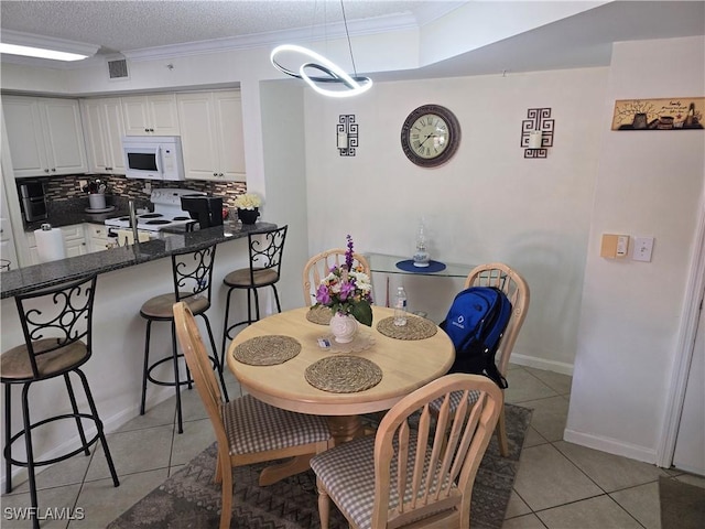 1210 Wildwood Lakes Blvd Unit 203, Naples, FL 34104 - photo 25