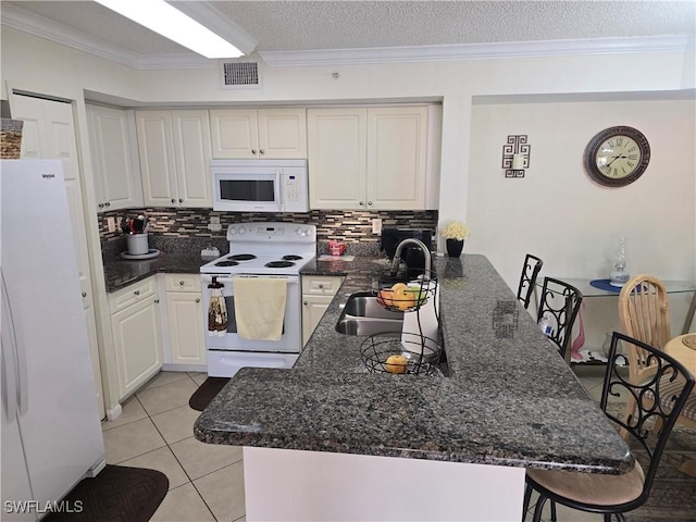 1210 Wildwood Lakes Blvd Unit 203, Naples, FL 34104 - photo 23
