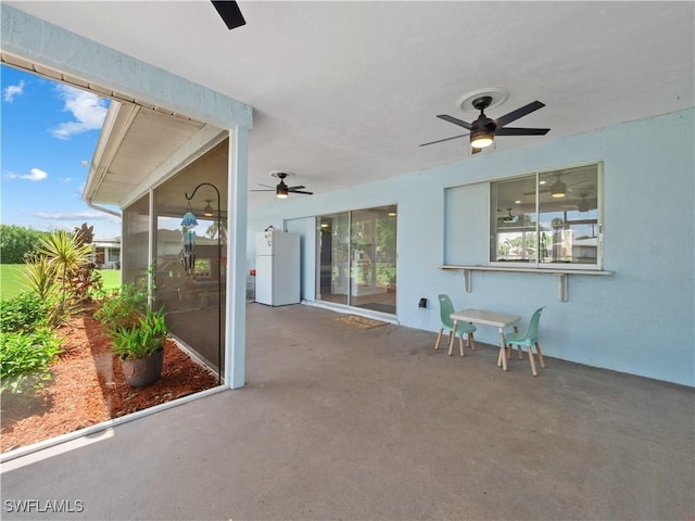 505 Monterey Ave, Cape Coral, FL 33904 - view of patio / terrace featuring ceiling fan