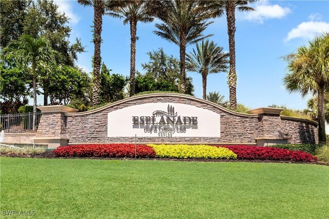 8888 Savona Ct, Naples, FL 34119 - community / neighborhood sign featuring a yard