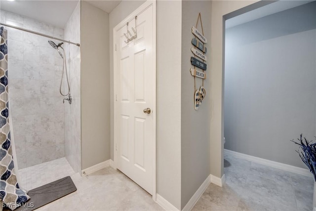 506 NE 2nd Place, Cape Coral, FL 33909 - bathroom with a tile shower