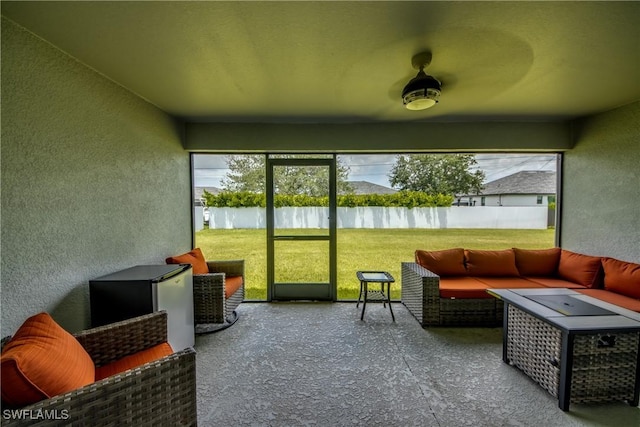 506 NE 2nd Place, Cape Coral, FL 33909 - sunroom featuring an outdoor living space