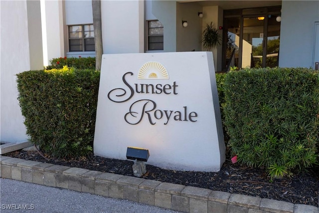 1925 Clifford St Unit 202, Fort Myers, FL 33901 - view of community sign