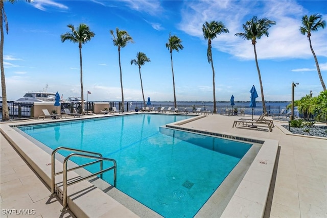 1920 Virginia Ave Unit 1102, Fort Myers, FL 33901 - community pool with a patio