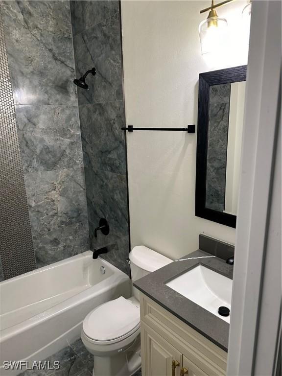1785 Glenway Ct, Fort Myers, FL 33916 - photo 9