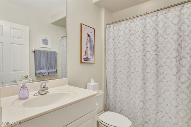 857 Carrick Bend Cir Unit 101, Naples, FL 34110 - full bath with vanity and curtained shower