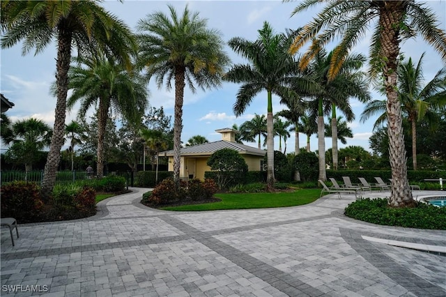2445 Orchard St, Naples, FL 34120 - view of property's community
