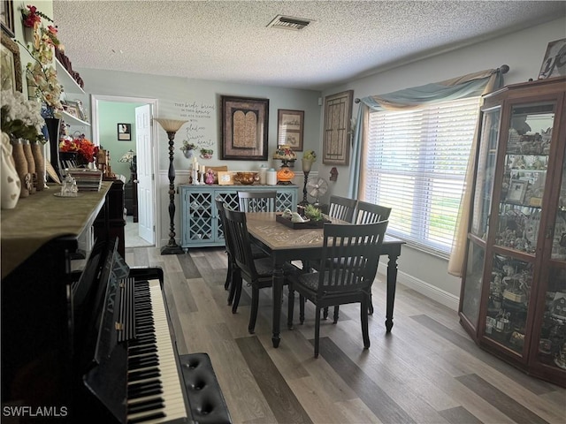 1399 Torreya Cir, North Fort Myers, FL 33917 - photo 4