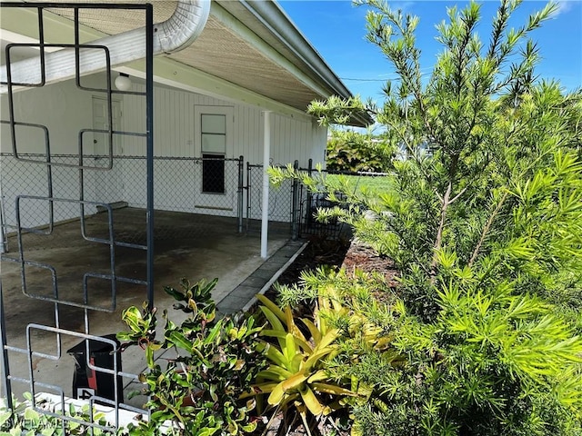 4360 Deleon St, Fort Myers, FL 33901 - view of home's exterior