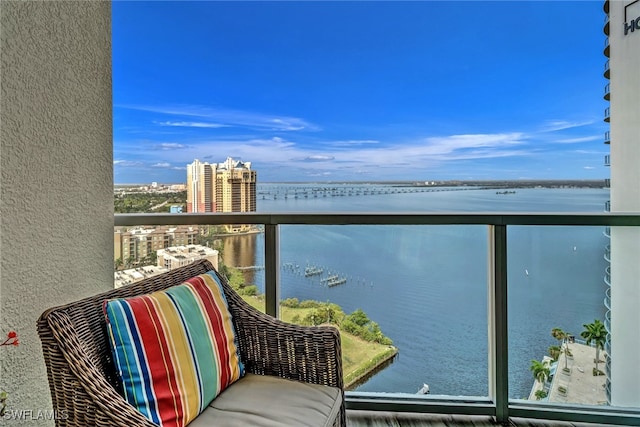 3000 Oasis Grand Blvd Unit 2205, Fort Myers, FL 33916 - photo 2