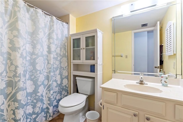 3200 Binnacle Dr Unit C1, Naples, FL 34103 - full bathroom featuring vanity and a shower with curtain