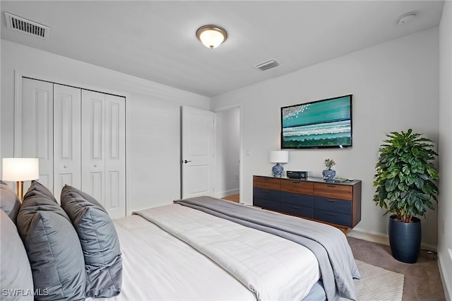 2801 50th St SW, Lehigh Acres, FL 33976 - bedroom featuring carpet and a closet