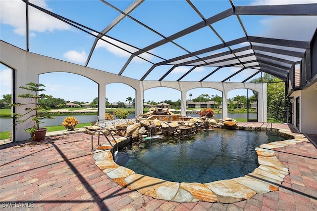 8060 Glenfinnan Cir, Fort Myers, FL 33912 - swimming pool featuring a patio area and glass enclosure