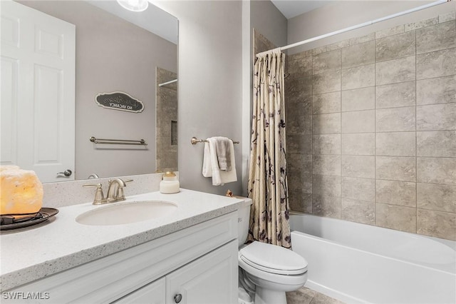 10406 Santiva Way, Fort Myers, FL 33908 - bathroom with vanity and shower / bath combo with shower curtain