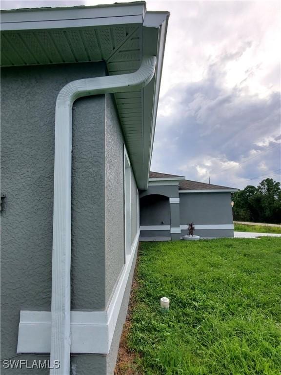 3009 44th St W, Lehigh Acres, FL 33971 - exterior view of stucco siding