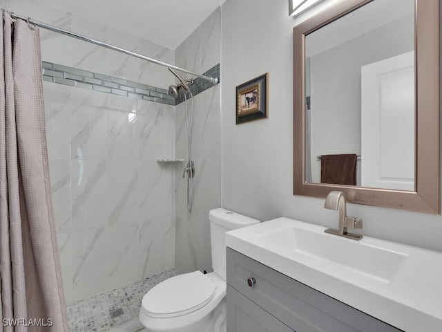 3475 3rd Ave SW, Naples, FL 34117 - full bath with a marble finish shower and vanity