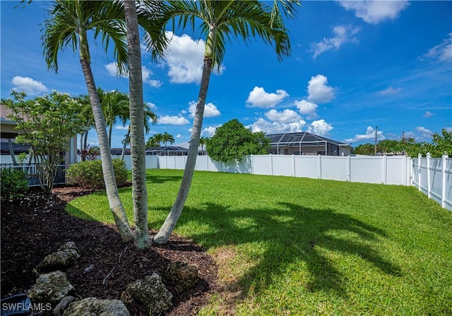 806 SW 4th Ave, Cape Coral, FL 33991 - view of fenced backyard