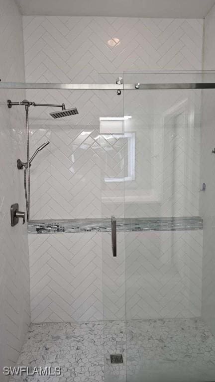 3940 Ruxton Rd, Naples, FL 34116 - bathroom featuring a shower stall