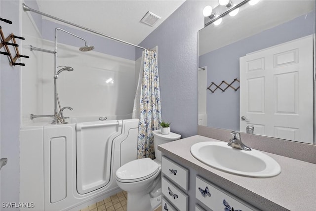 509 Scott Ave, Lehigh Acres, FL 33972 - bathroom featuring vanity and shower / tub combo