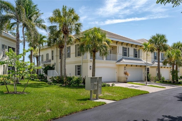 330 Grove Ct Unit 2, Naples, FL 34110 - photo 1