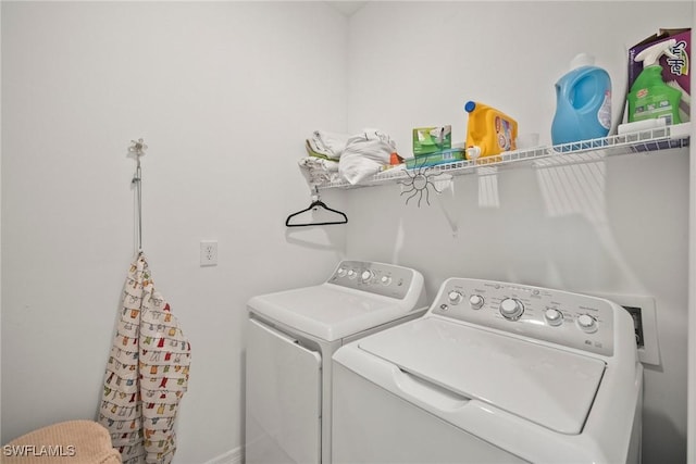 15887 Grassland Ln Unit 4622, Punta Gorda, FL 33982 - laundry room with washer and dryer