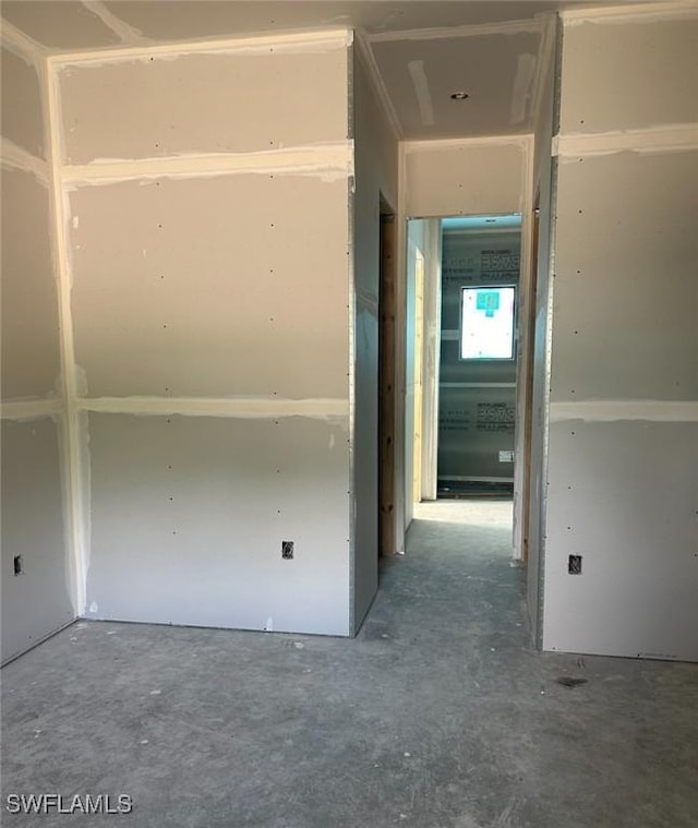 3481 24th Ave NE, Naples, FL 34120 - view of corridor