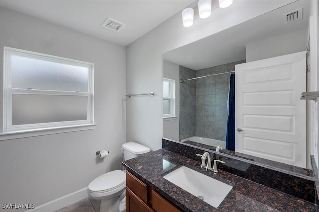 3457 NE 18th Pl, Cape Coral, FL 33909 - bathroom featuring vanity and shower / tub combo with curtain