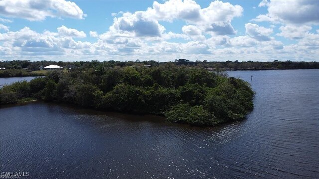 Island, Alva, FL 33920