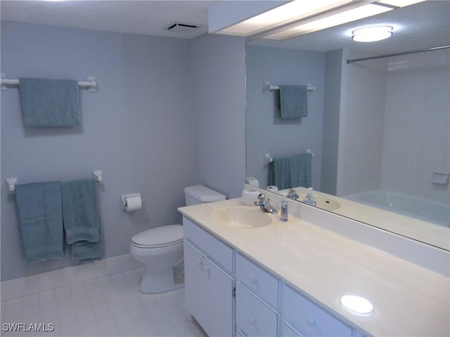 1520 Imperial Golf Course Blvd Unit 225, Naples, FL 34110 - photo 23