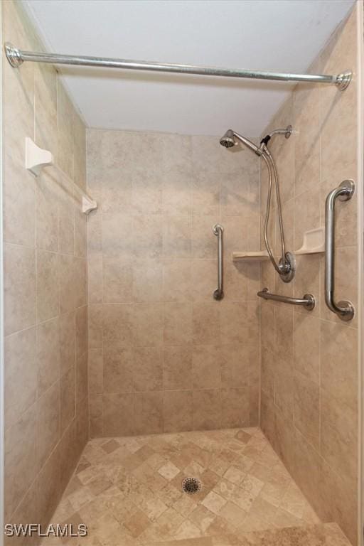 1207 Arcola Dr, Fort Myers, FL 33919 - photo 20