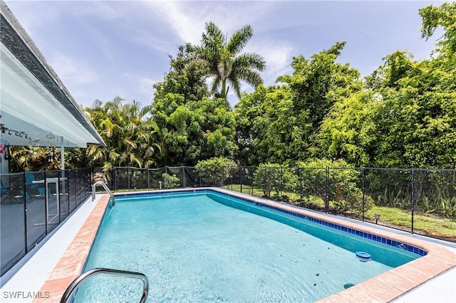 211 W Flamingo Cir, Marco Island, FL 34145 - view of pool with view of scattered trees
